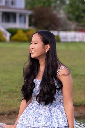 Tara Ludwig Spring Photos